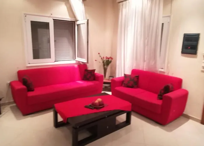 Tatil Evi Holly George